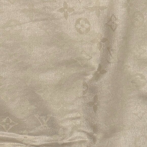 Authentic Louis Vuitton monogram cream scarf - Picture 1 of 7
